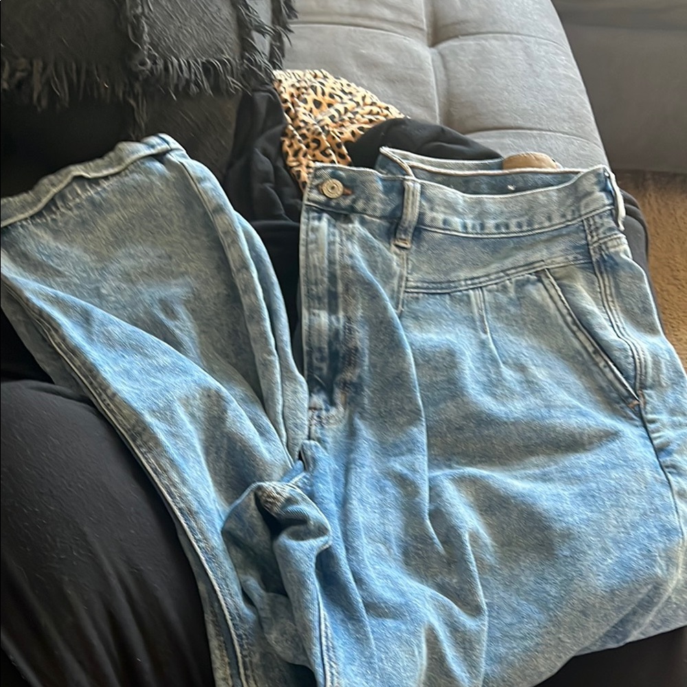 B33 American Eagle Pleated Mom Jeans Women's Blue Jeans